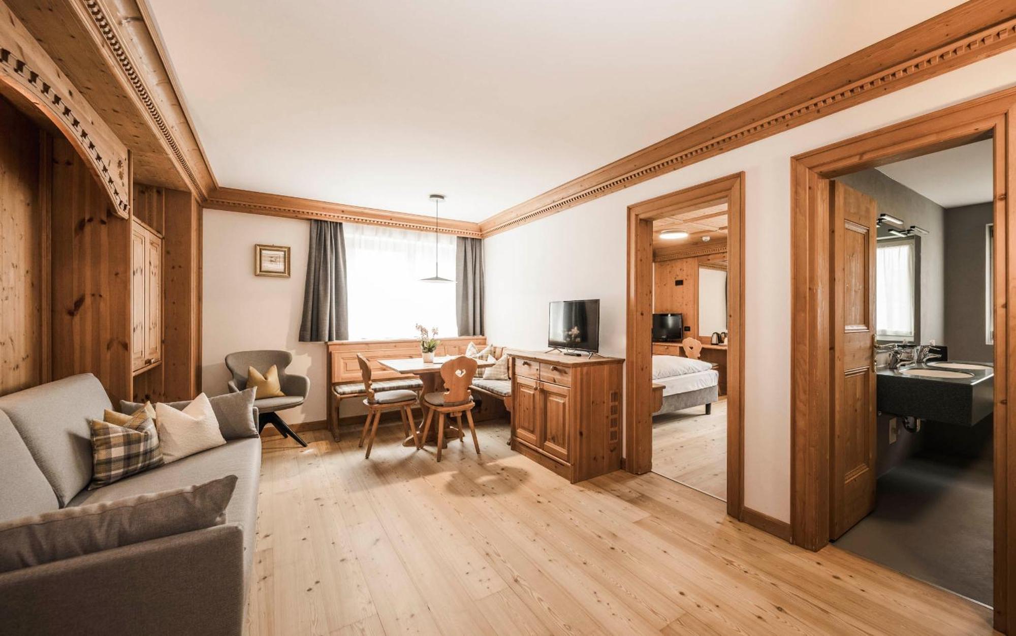 Hotel Ladinia La Villa  Ngoại thất bức ảnh