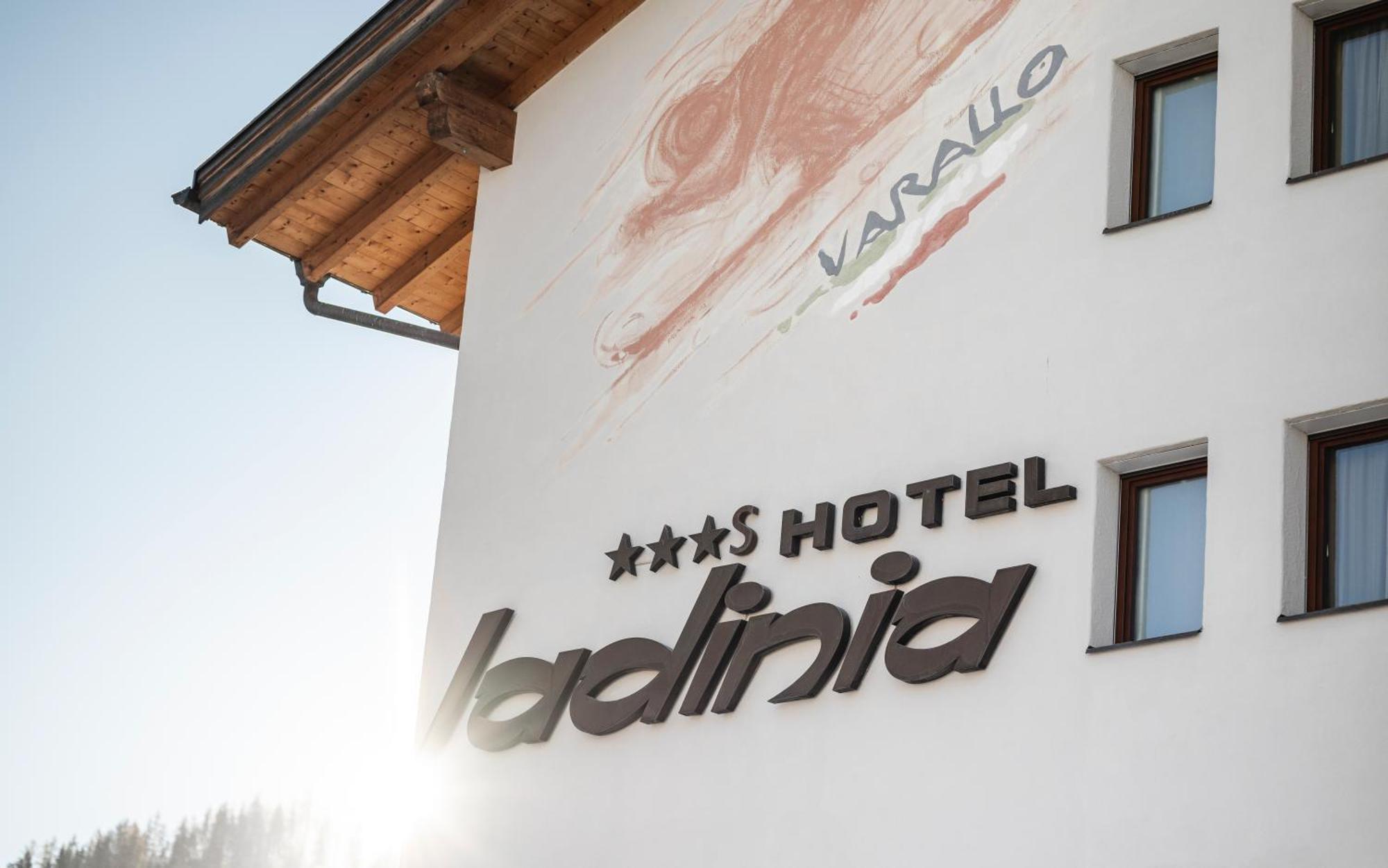 Hotel Ladinia La Villa  Ngoại thất bức ảnh