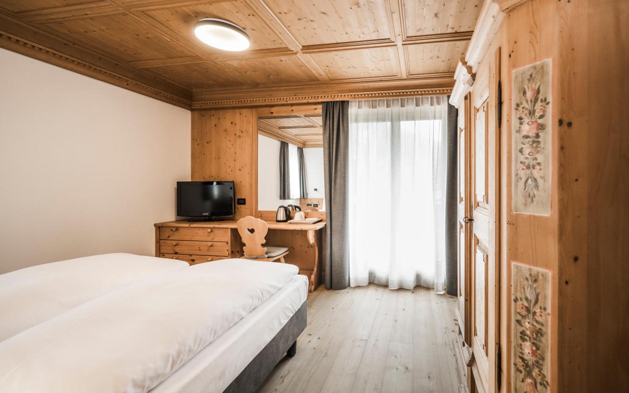 Hotel Ladinia La Villa  Ngoại thất bức ảnh